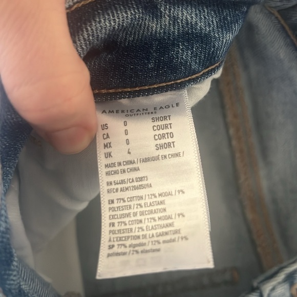 American Eagle Tomgirl jeans, light blue size 0 short - Picture 5 of 5